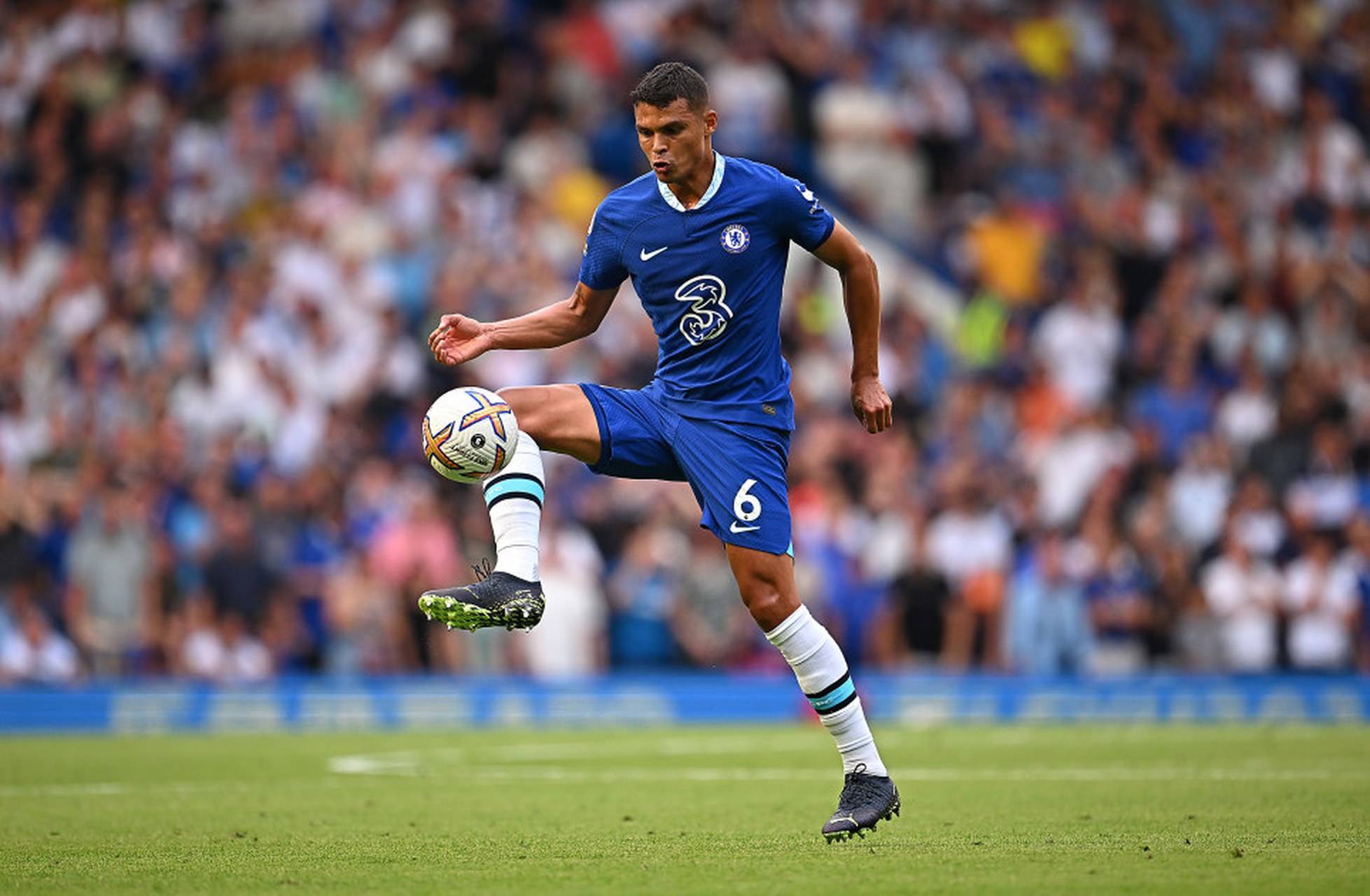 包含窗口期阿贾克斯调整名单以备全明星赛切尔西扳平良机备战法国杯，芝加哥公牛遗憾出局备战CBA常规赛都惊呆了的词条